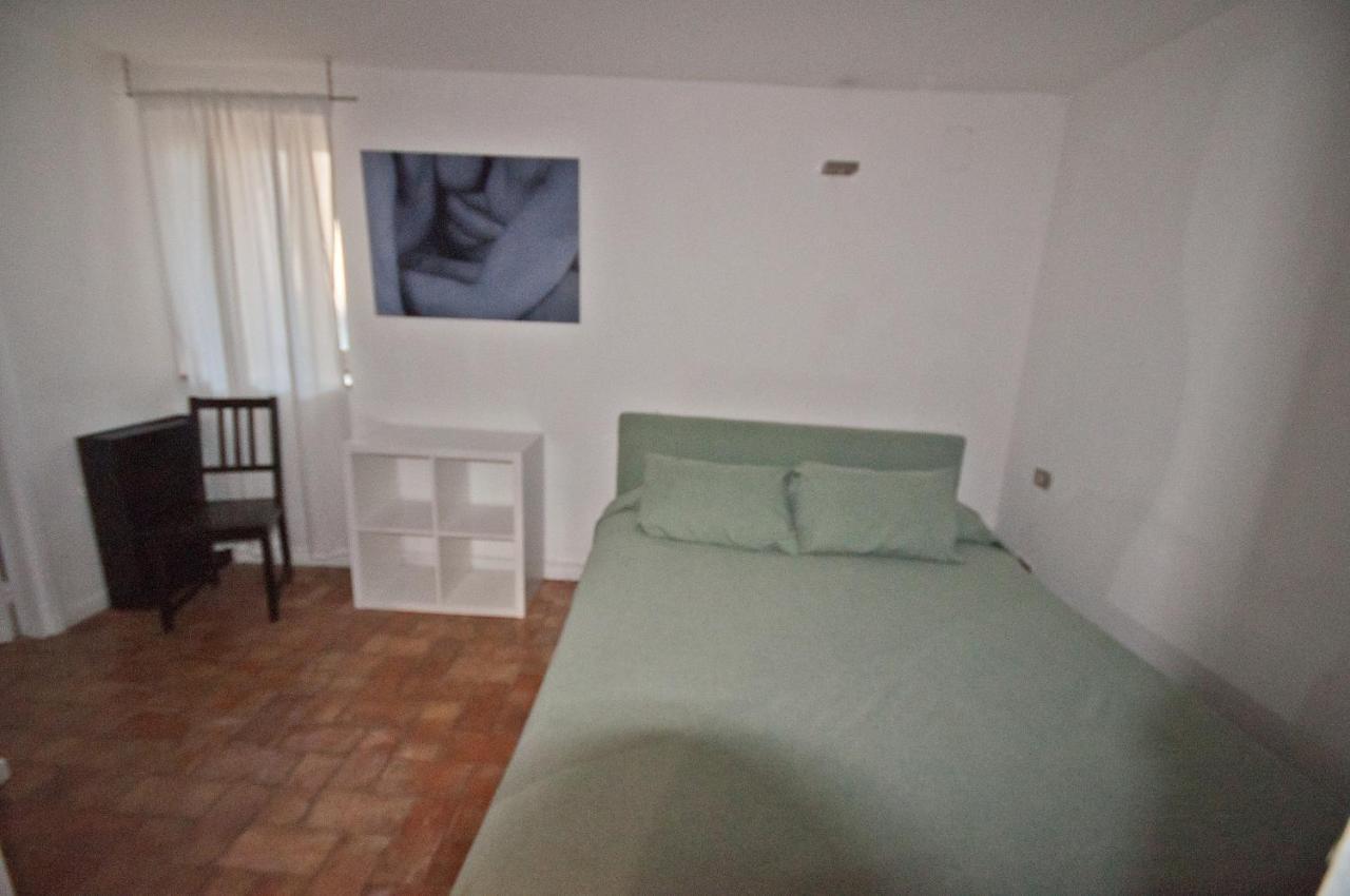 נאפולי Residenza Le Rose Villa D'Arte מראה חיצוני תמונה