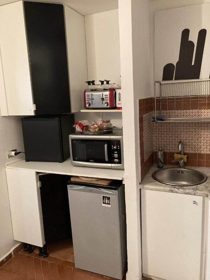 נאפולי Residenza Le Rose Villa D'Arte מראה חיצוני תמונה