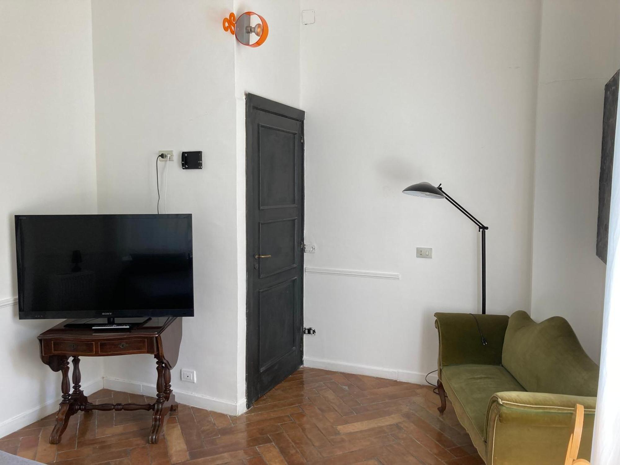 נאפולי Residenza Le Rose Villa D'Arte מראה חיצוני תמונה