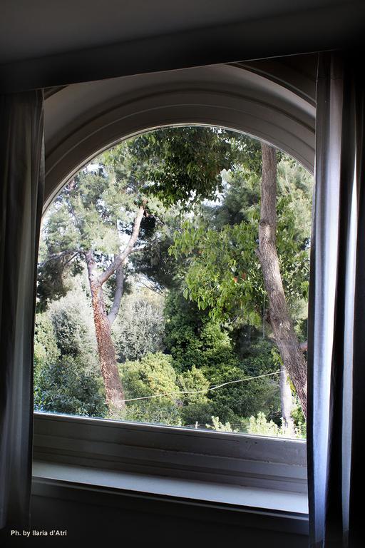 נאפולי Residenza Le Rose Villa D'Arte מראה חיצוני תמונה
